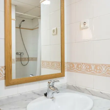 Wintowinrentals Parque Litoral, Family & Apartament Malaga